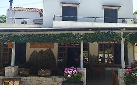Therisso Rooms